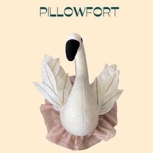 PILLOWFORT // SWAN LAKE PLUSH WALL DECOR